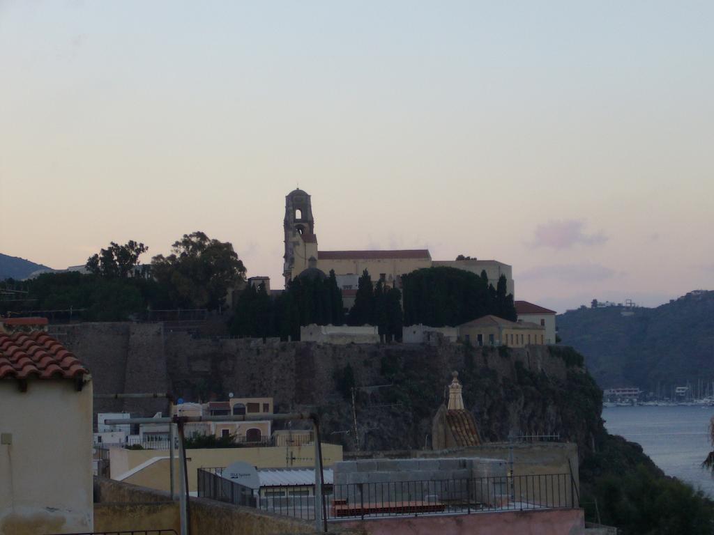 Ferienwohnung Casa Zu Peppino Lipari  Exterior foto